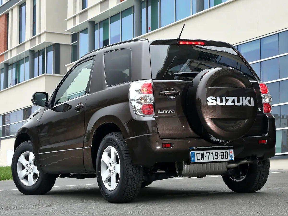 Suzuki Grand Vitara II Рестайлинг 2 Внедорожник 3 дв. — сүрөт 5