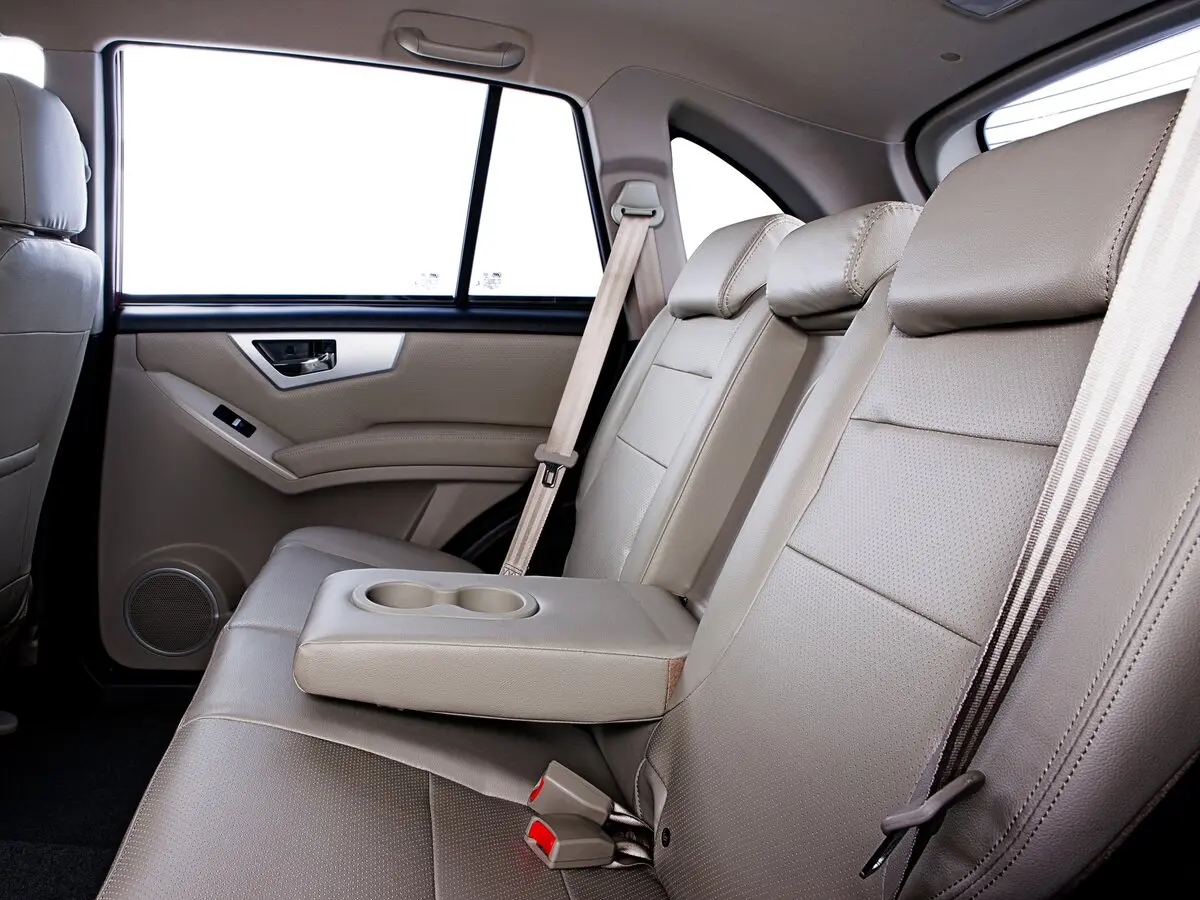Lifan X60 I Внедорожник 5 дв. — 照片 10