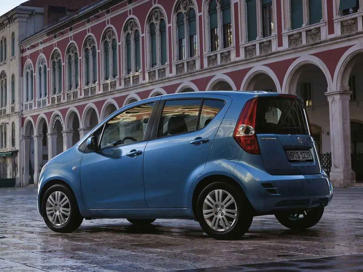 Suzuki Splash I Рестайлинг Хэтчбек 5 дв. — 照片 5