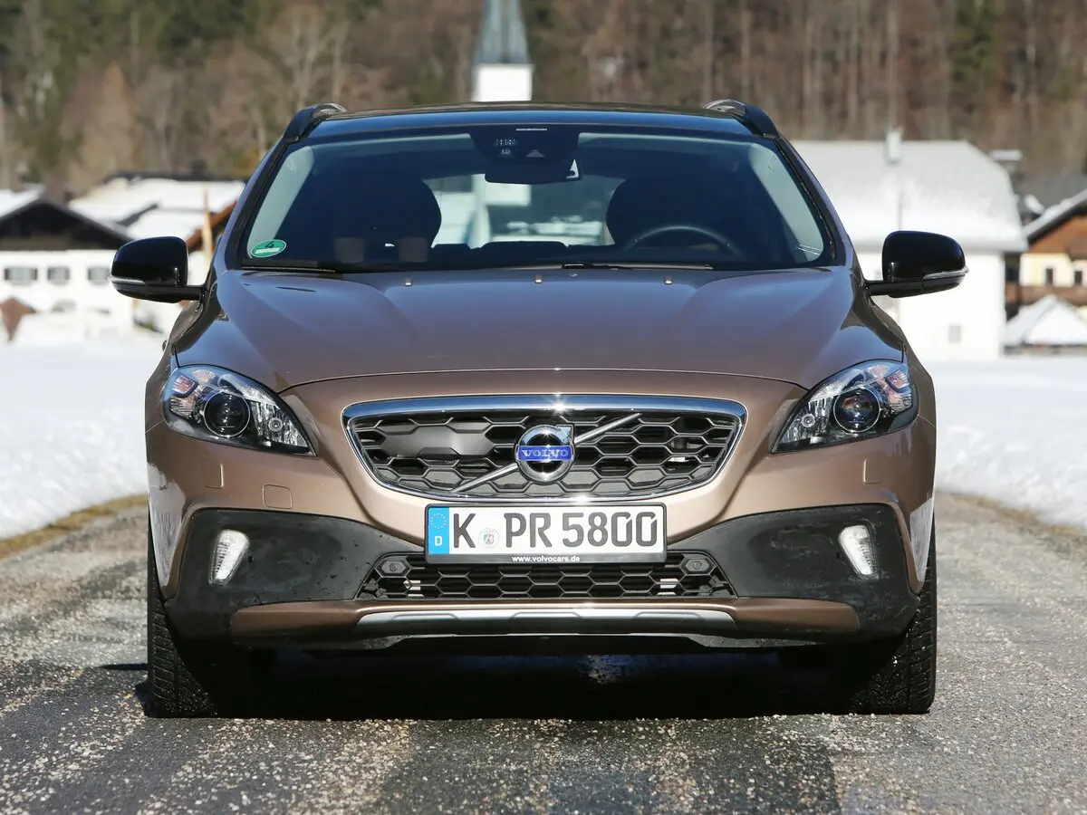 Volvo V40 Cross Country I Хэтчбек 5 дв. — сүрөт 3