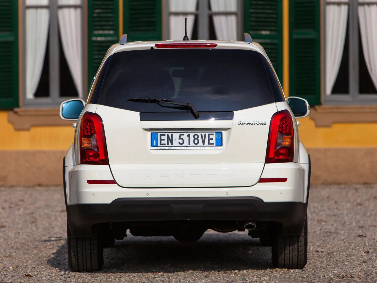 SsangYong Rexton III Внедорожник 5 дв. — фото 4
