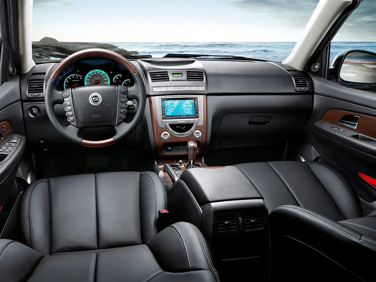 SsangYong Rexton III Внедорожник 5 дв. — фото 6