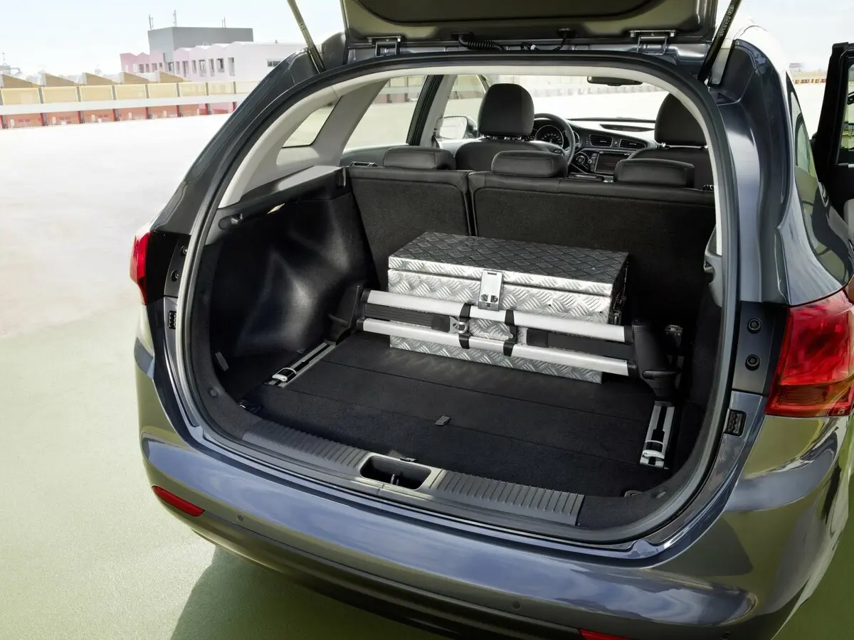 Kia Ceed II Универсал 5 дв. — сүрөт 12