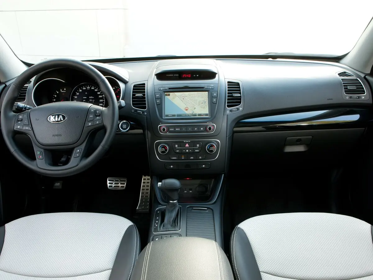 Kia Sorento II Рестайлинг Внедорожник 5 дв. — фото 7
