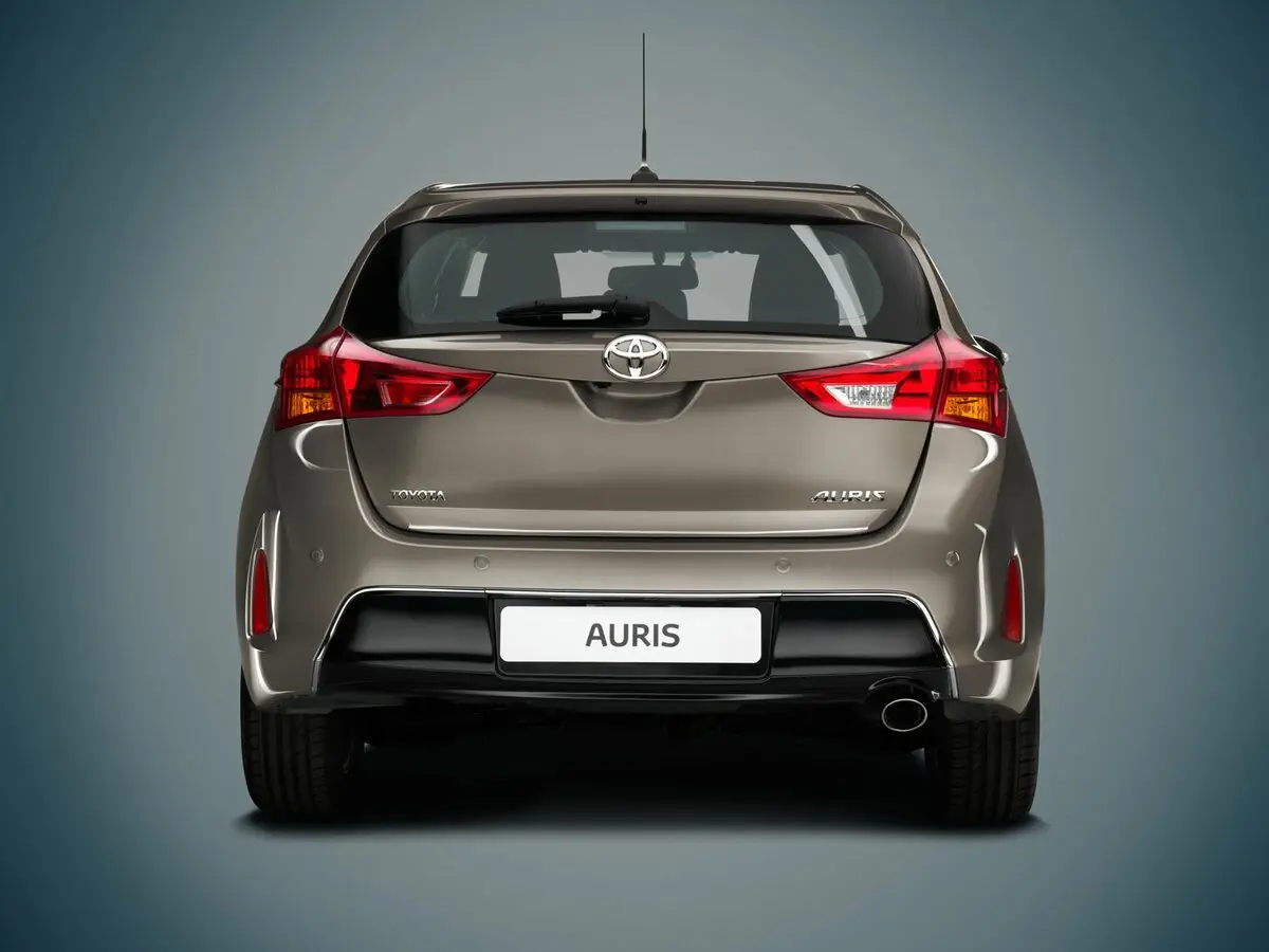 Toyota Auris II Хэтчбек 5 дв. — сүрөт 4