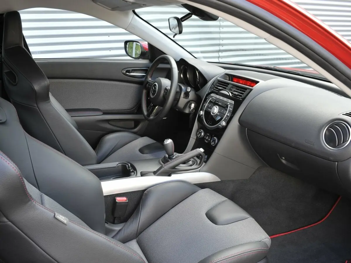 Mazda RX-8 I Рестайлинг Купе — сүрөт 7