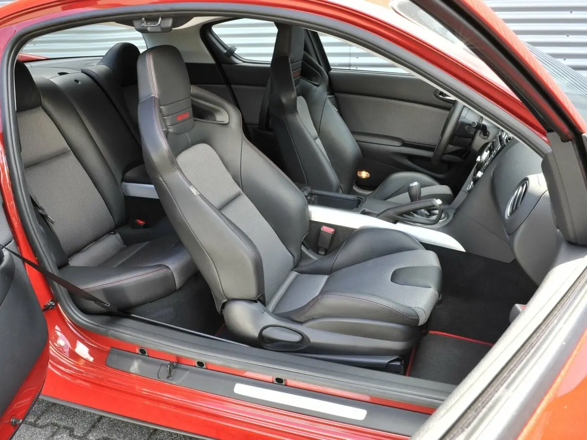 Mazda RX-8 I Рестайлинг Купе — сүрөт 11