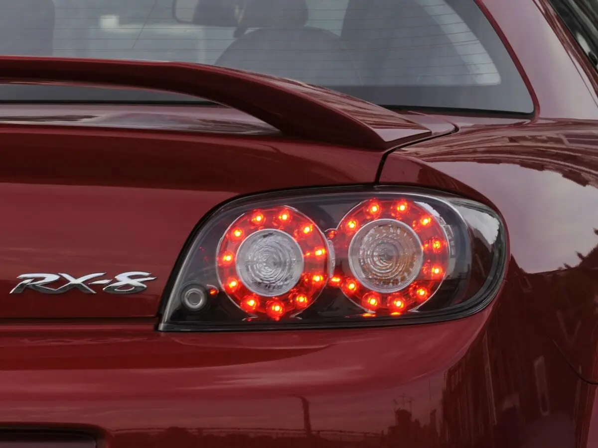 Mazda RX-8 I Рестайлинг Купе — сүрөт 14