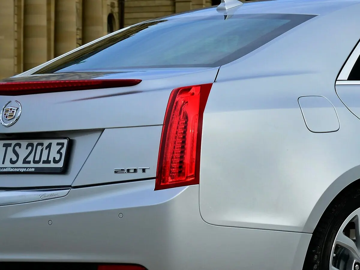 Cadillac ATS I Седан — сүрөт 14
