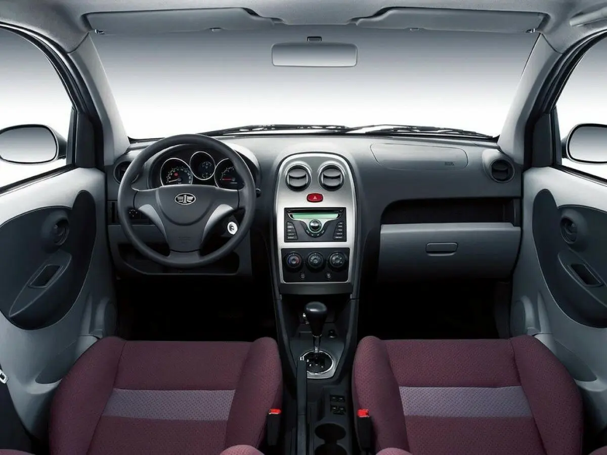 FAW V2 2010 – 2015 Хэтчбек 5 дв. — сүрөт 4