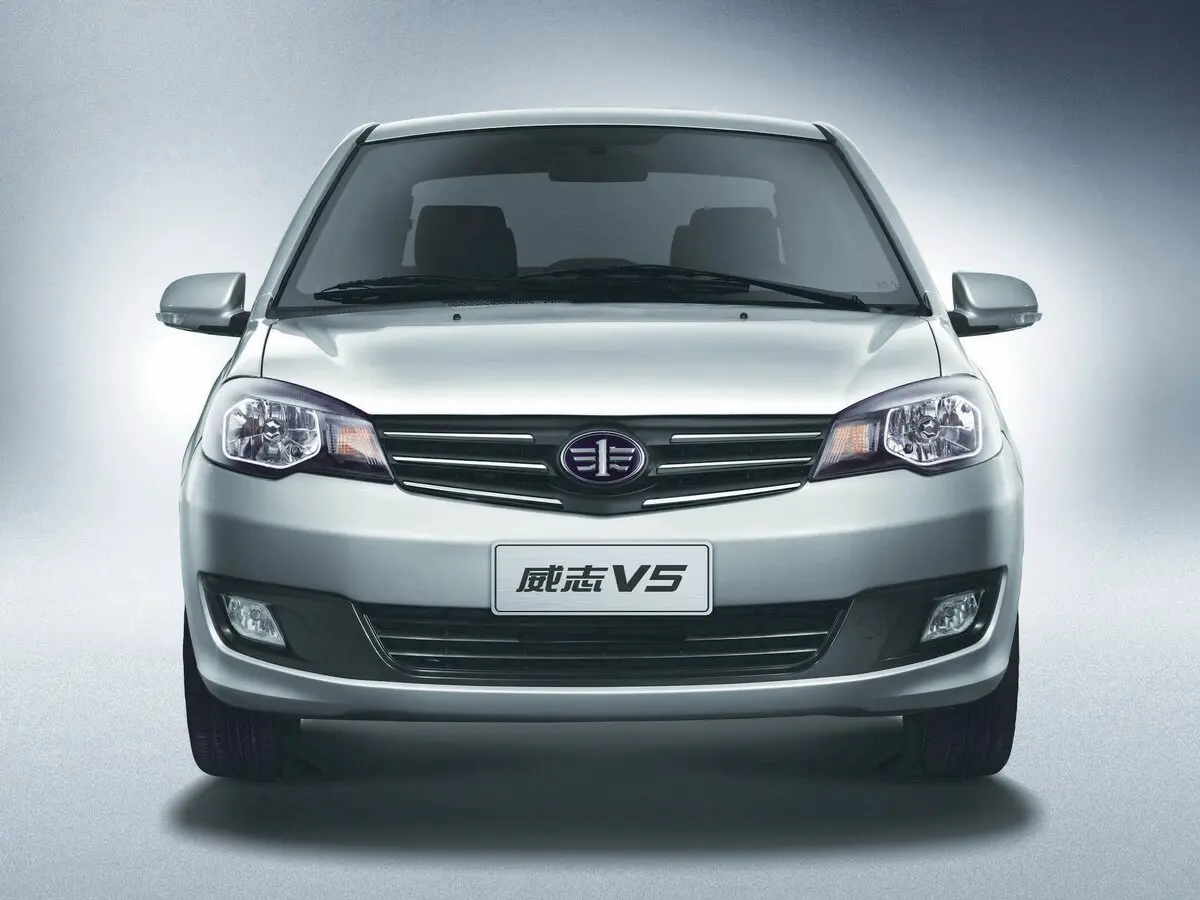 FAW V5 2012 – 2017 Седан — 照片 2