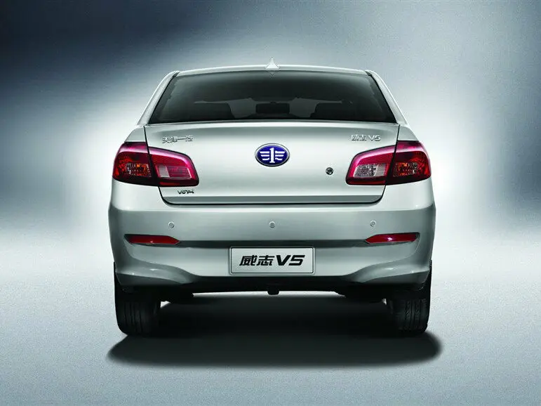 FAW V5 2012 – 2017 Седан — 照片 3