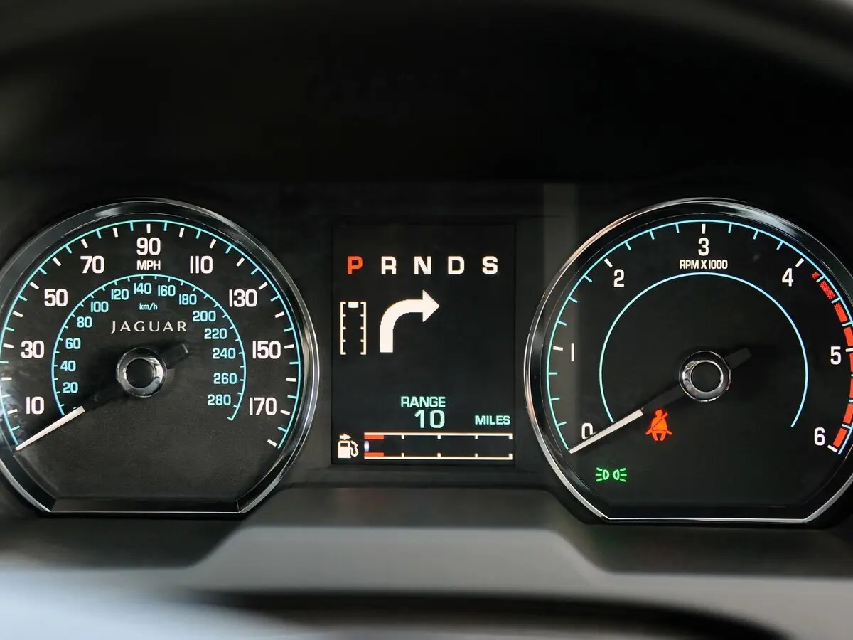 Jaguar XF I Рестайлинг Универсал 5 дв. — 照片 6