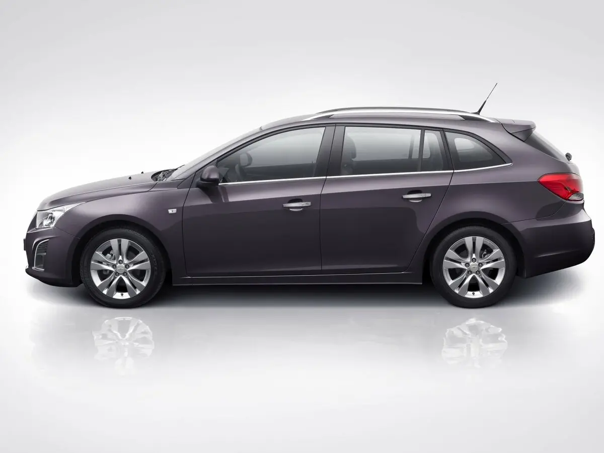 Chevrolet Cruze I Рестайлинг Универсал 5 дв. — сүрөт 2
