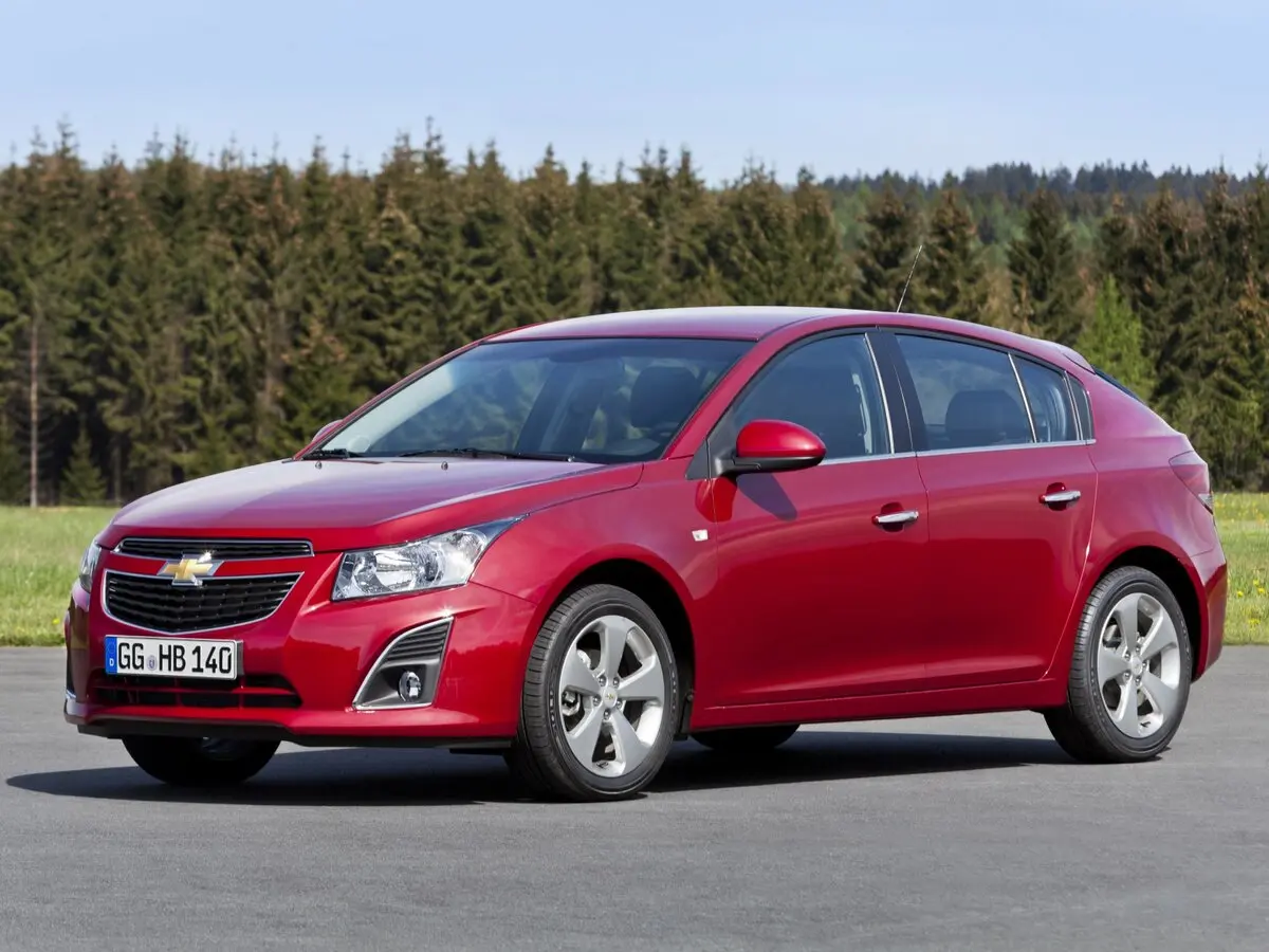 Chevrolet Cruze I Рестайлинг Хэтчбек 5 дв.