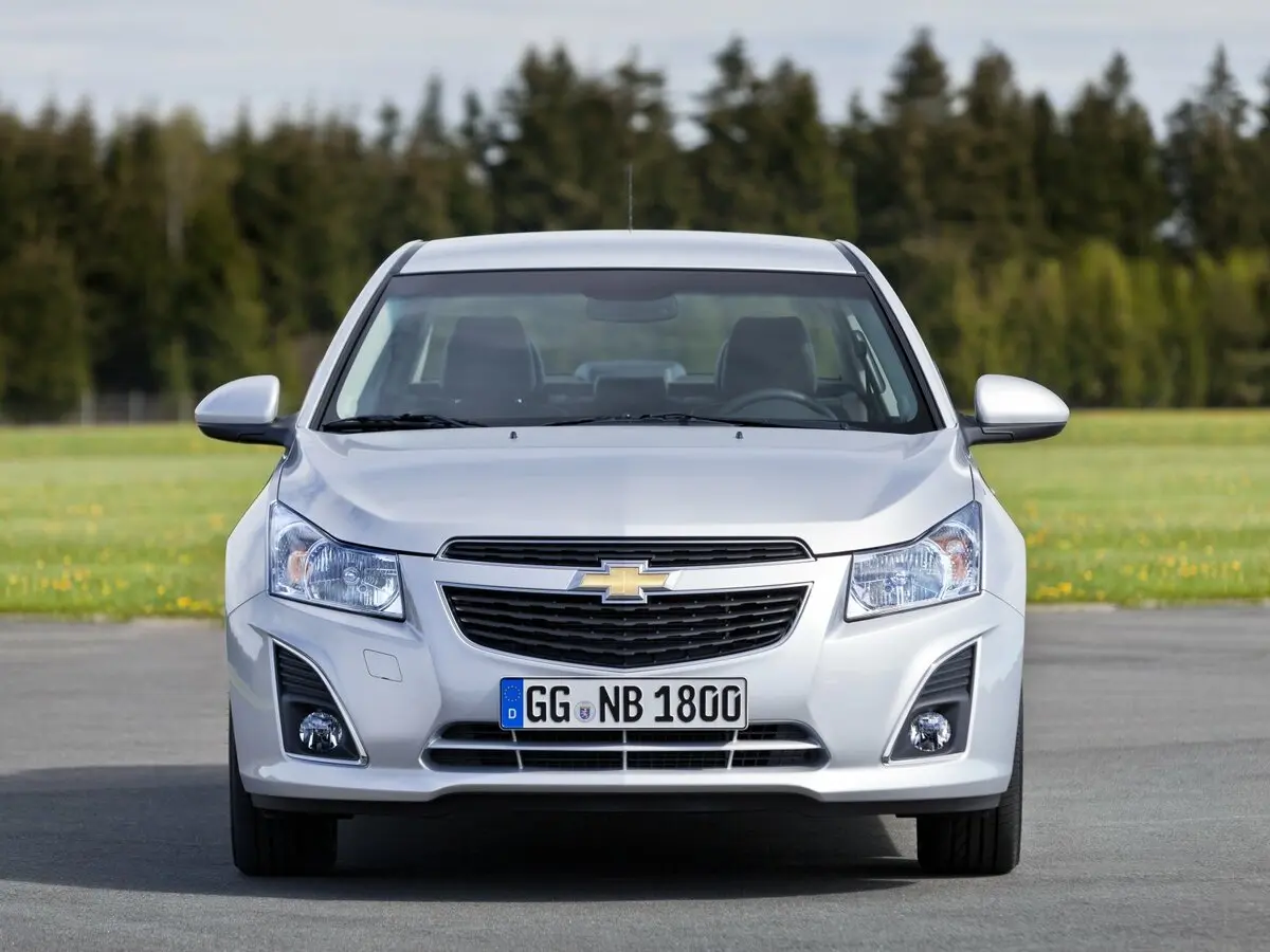 Chevrolet Cruze I Рестайлинг Седан — сүрөт 3