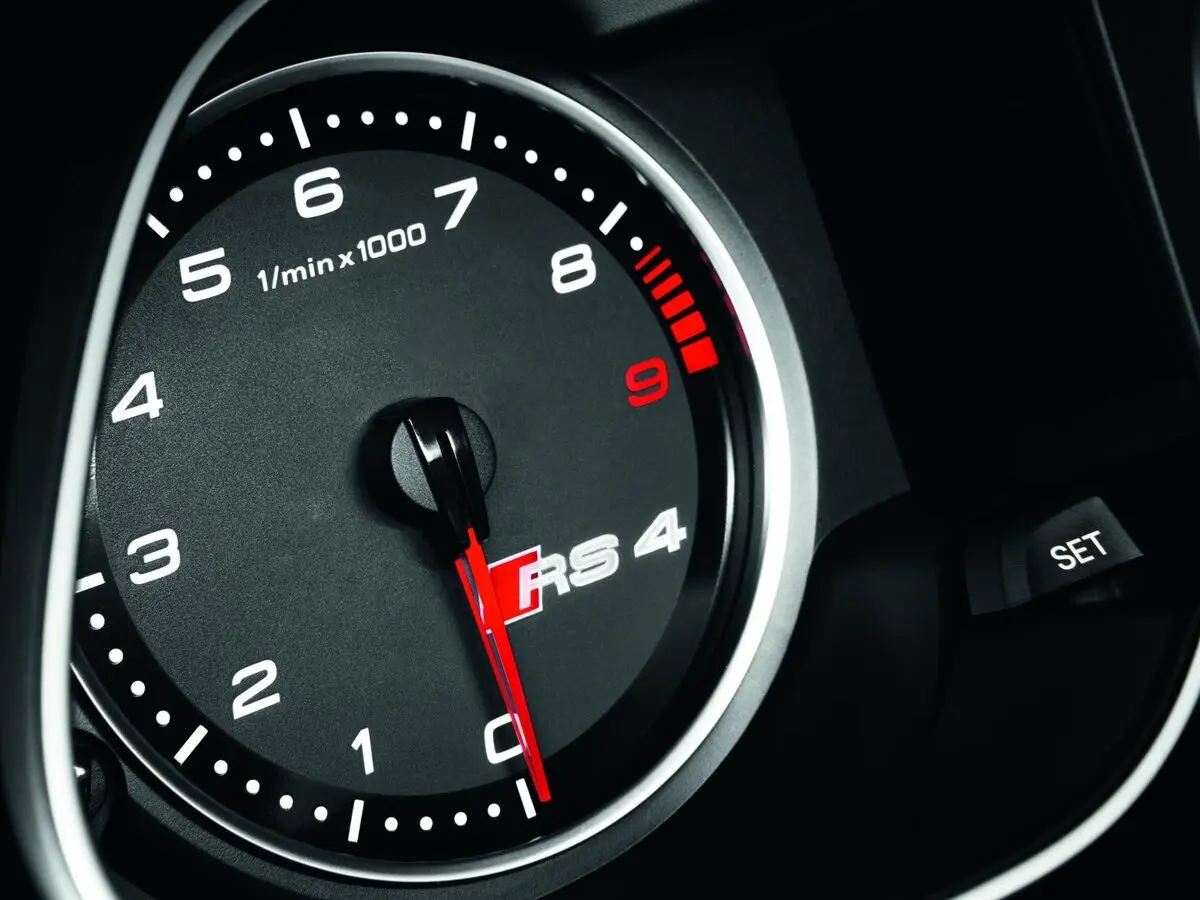 Audi RS 4 III (B8) Универсал 5 дв. — сүрөт 16