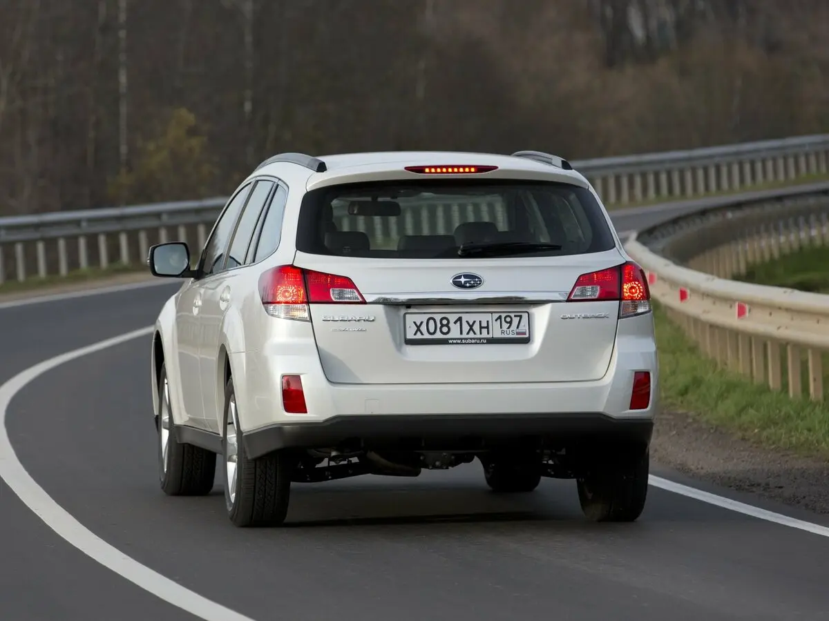 Subaru Outback IV Рестайлинг Универсал 5 дв. — фото 4