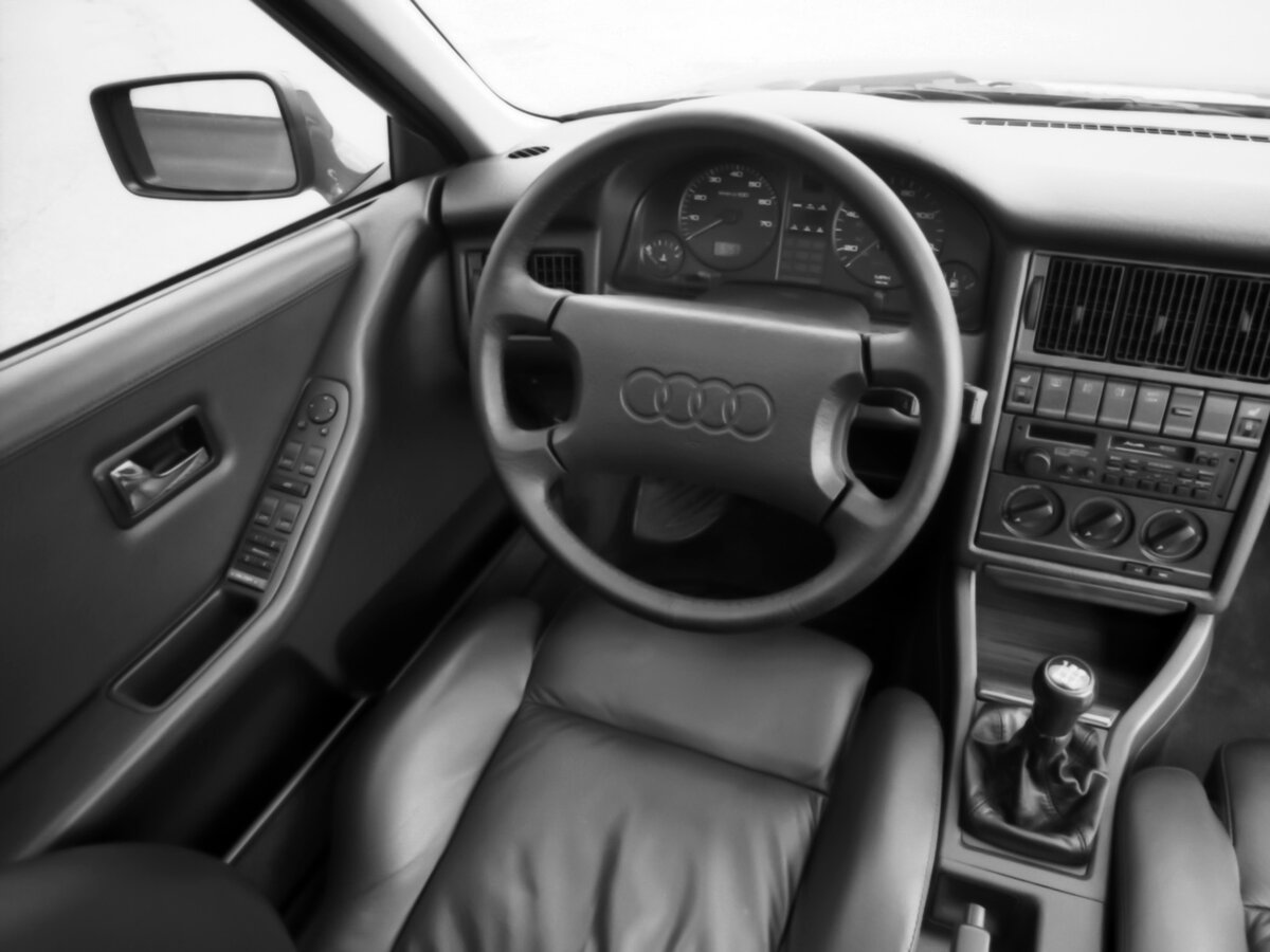 Audi 90 II (B3) Седан