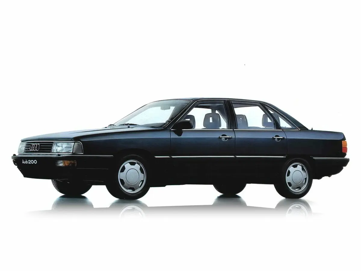 Audi 200 II (C3) Седан
