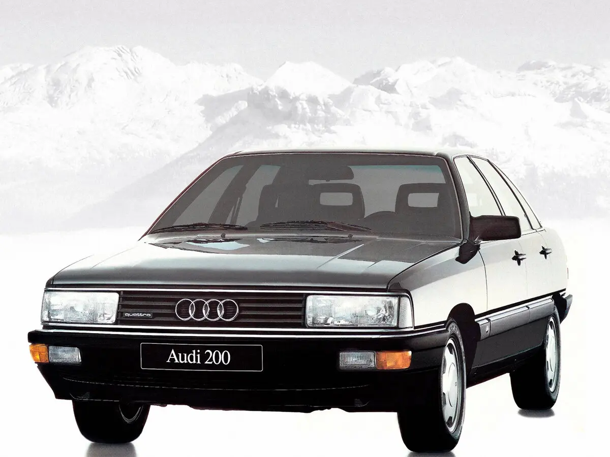 Audi 200 II (C3) Седан — сүрөт 3