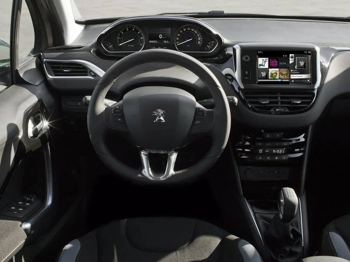 Peugeot 208 I Хэтчбек 3 дв. — сүрөт 6