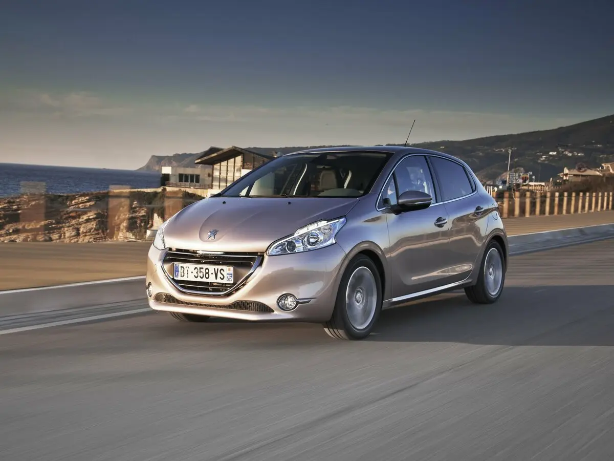 Peugeot 208 I Хэтчбек 5 дв.