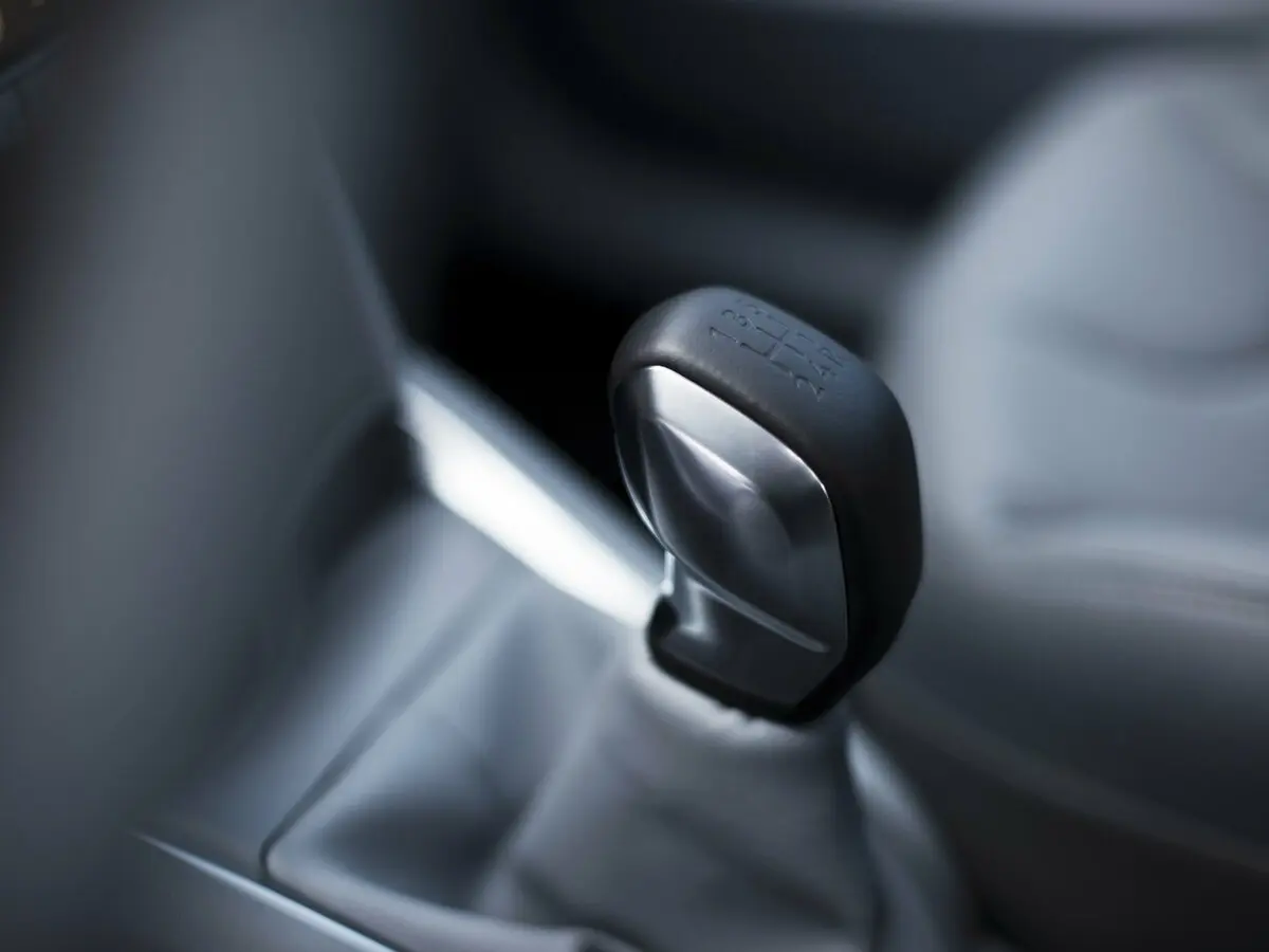Peugeot 208 I Хэтчбек 5 дв. — сүрөт 11