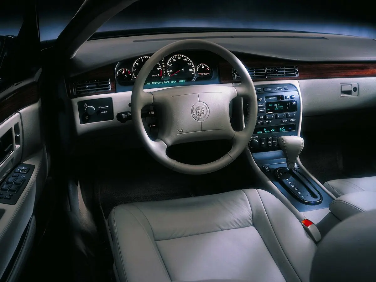 Cadillac Seville IV Седан — сүрөт 7