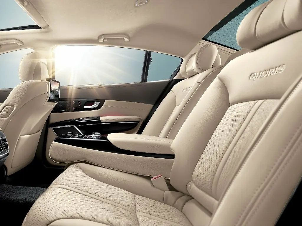 Kia Quoris I Седан — сүрөт 8