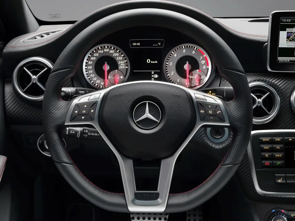 Mercedes-Benz A-Класс III (W176) Хэтчбек 5 дв. — photo 10