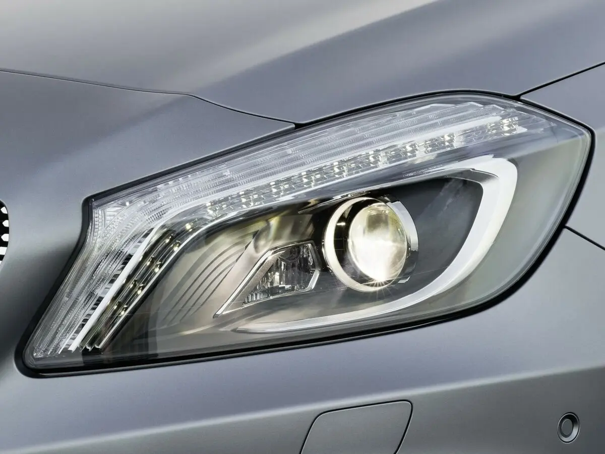 Mercedes-Benz A-Класс III (W176) Хэтчбек 5 дв. — photo 13