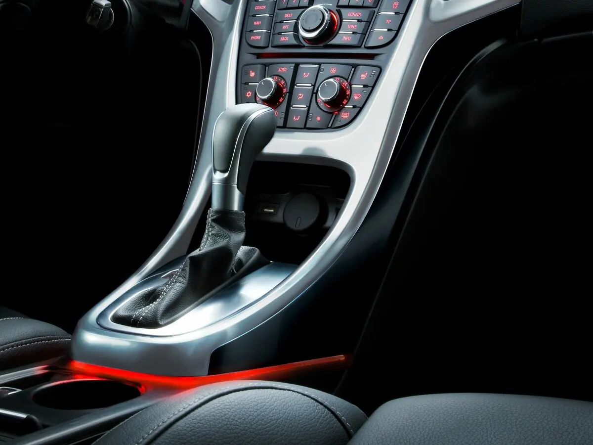 Opel Astra J Рестайлинг Хэтчбек 5 дв. — фото 12