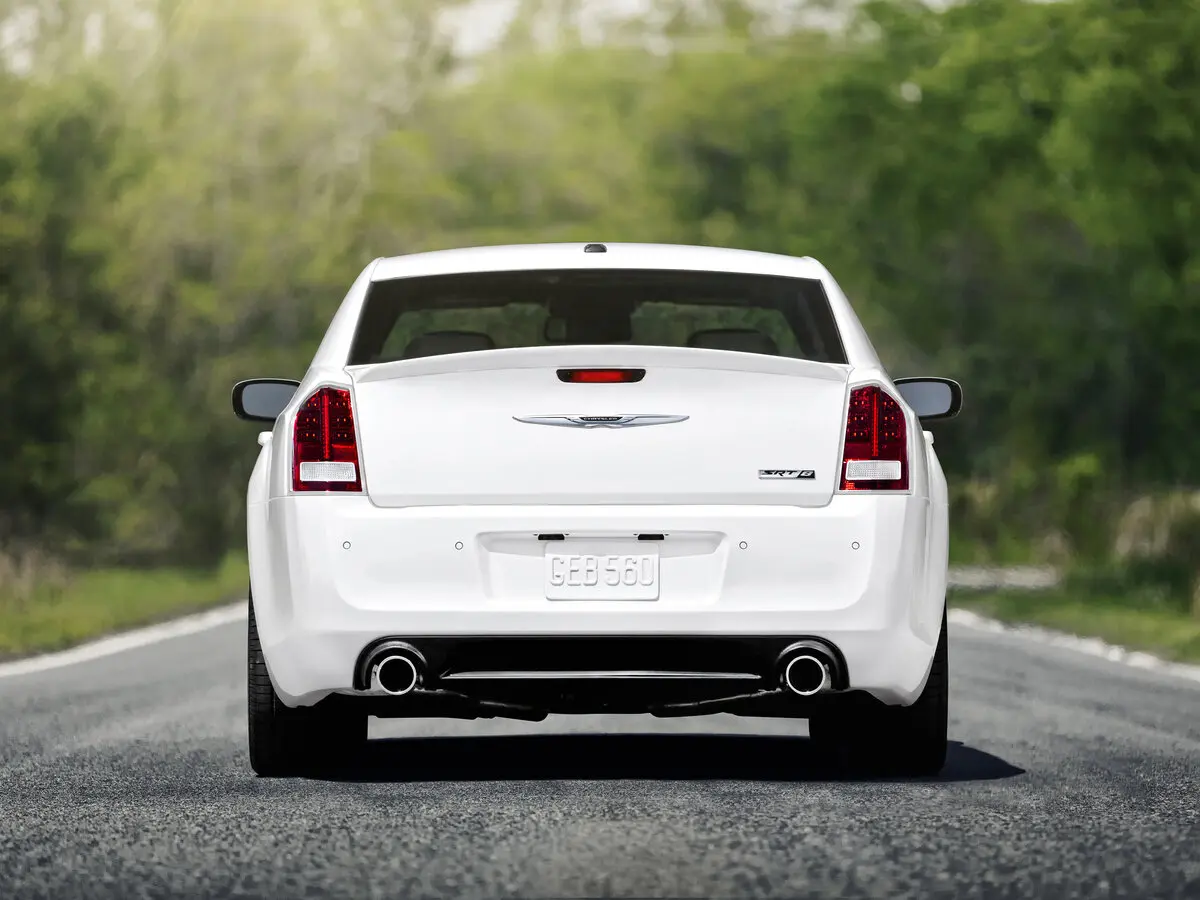 Chrysler 300C II Седан SRT8 — сүрөт 4