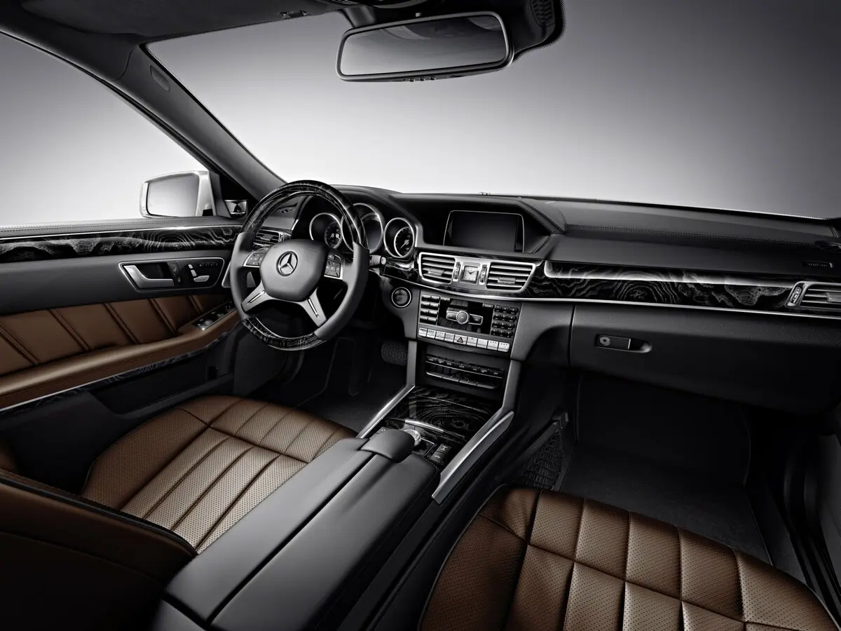 Mercedes-Benz E-Класс IV (W212, S212, C207) Рестайлинг Седан — фото 7