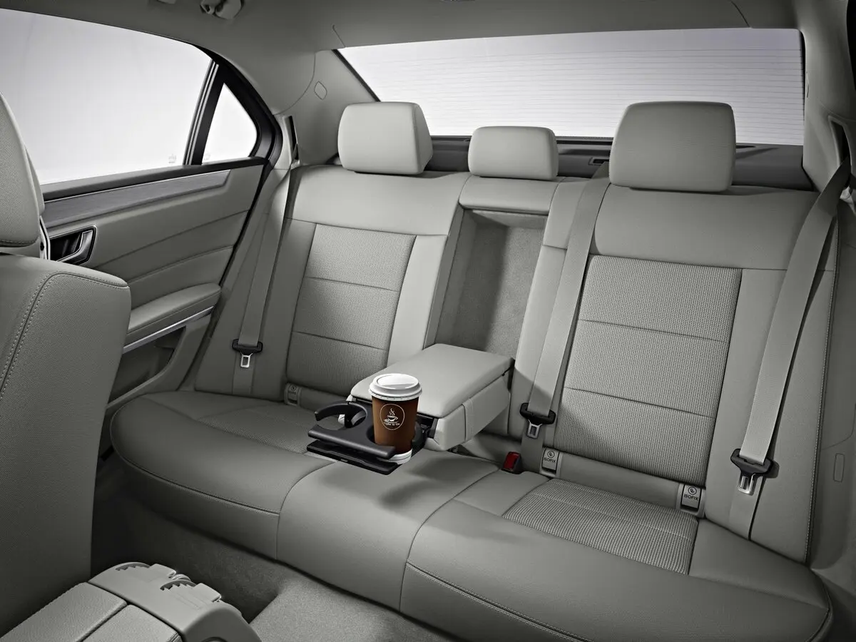 Mercedes-Benz E-Класс IV (W212, S212, C207) Рестайлинг Седан — фото 12