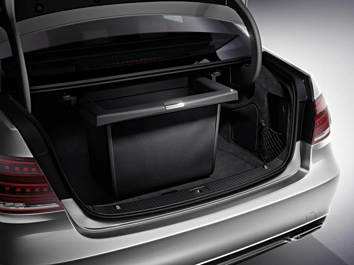 Mercedes-Benz E-Класс IV (W212, S212, C207) Рестайлинг Седан — фото 14