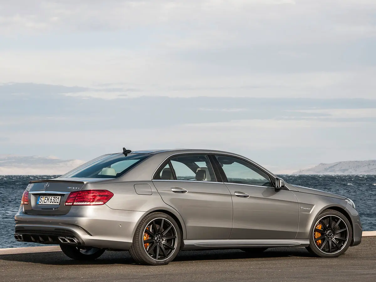 Mercedes-Benz E-Класс AMG IV (W212, S212) Рестайлинг Седан — фото 5