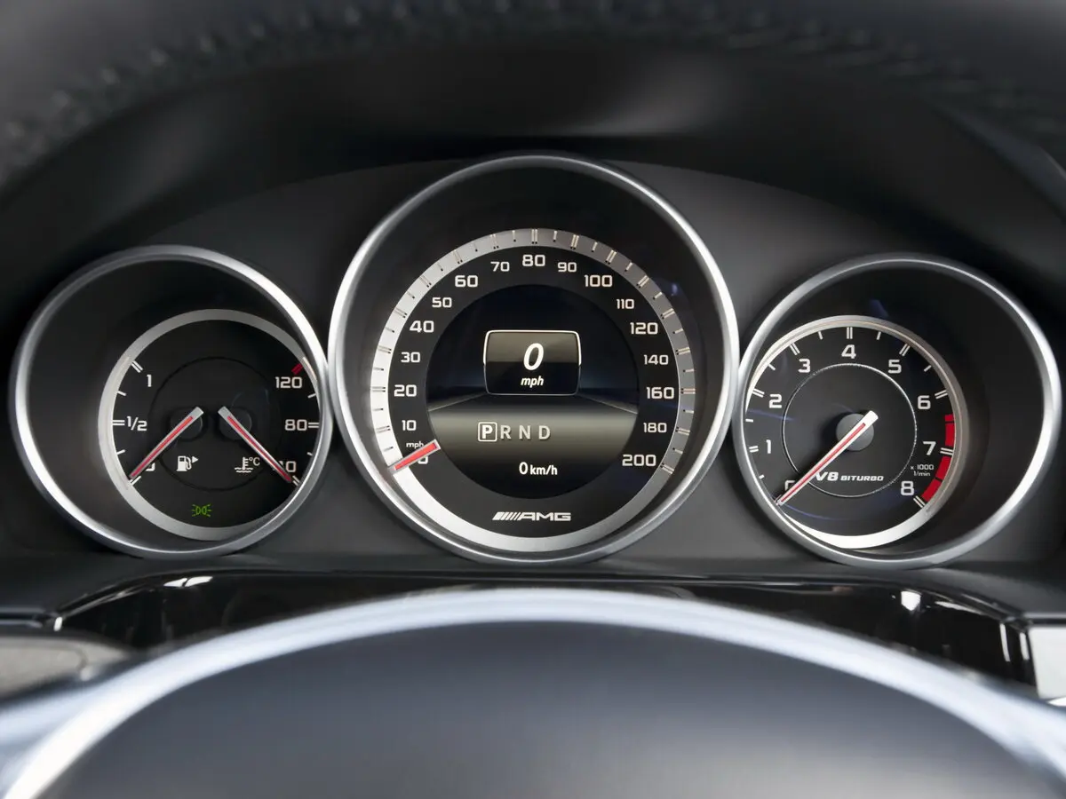 Mercedes-Benz E-Класс AMG IV (W212, S212) Рестайлинг Седан — фото 9