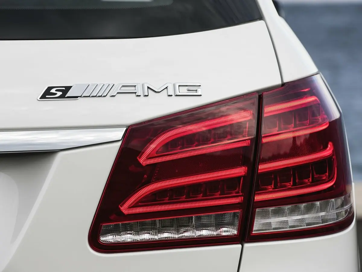 Mercedes-Benz E-Класс AMG IV (W212, S212) Рестайлинг Универсал 5 дв. — фото 11