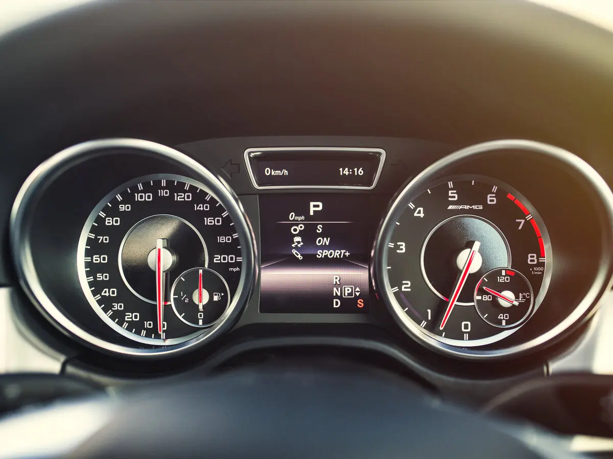 Mercedes-Benz GL-Класс AMG 2012 – 2016 Внедорожник 5 дв. — сүрөт 9