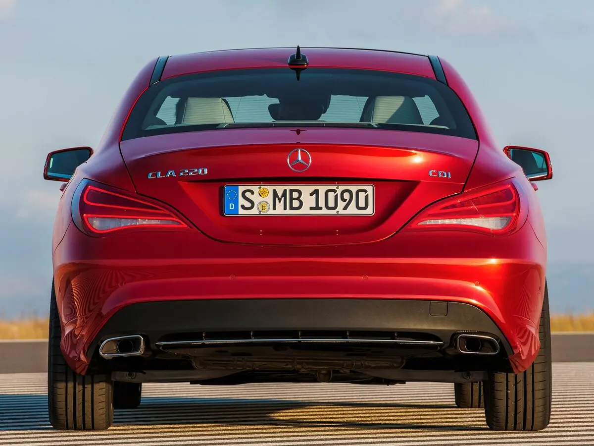 Mercedes-Benz CLA I (C117, X117) Седан — сүрөт 4