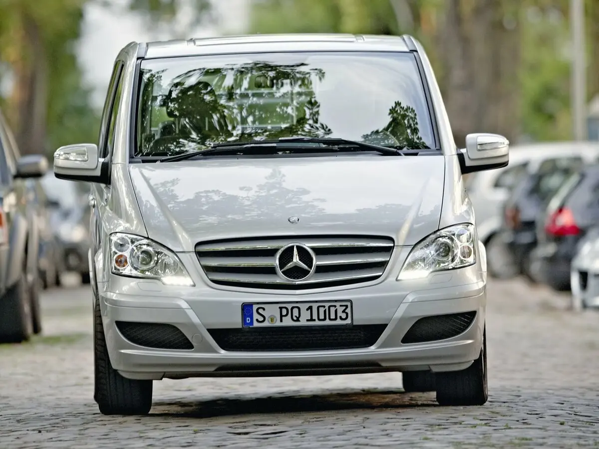 Mercedes-Benz Viano I (W639) Рестайлинг Минивэн Long — фото 3