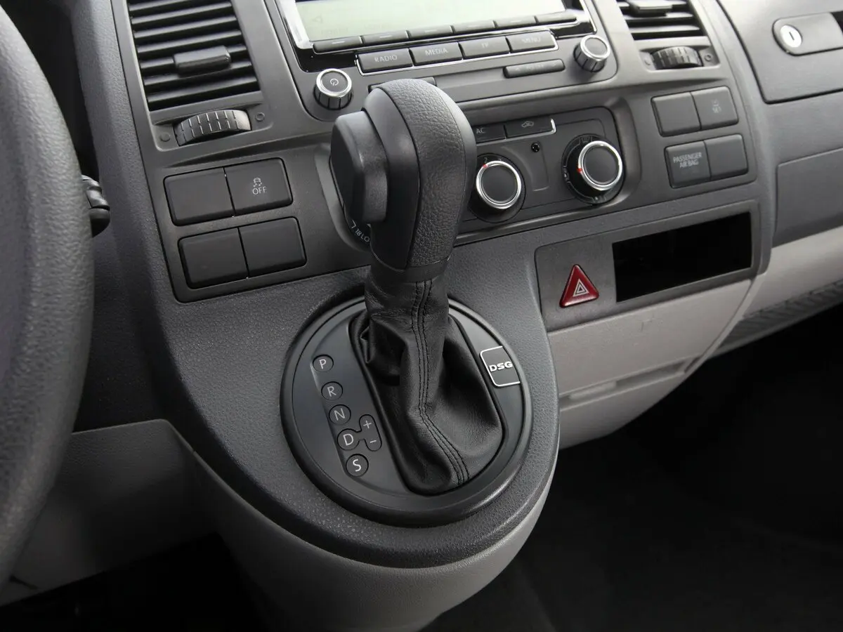 Volkswagen Transporter T5 Рестайлинг Минивэн — сүрөт 7