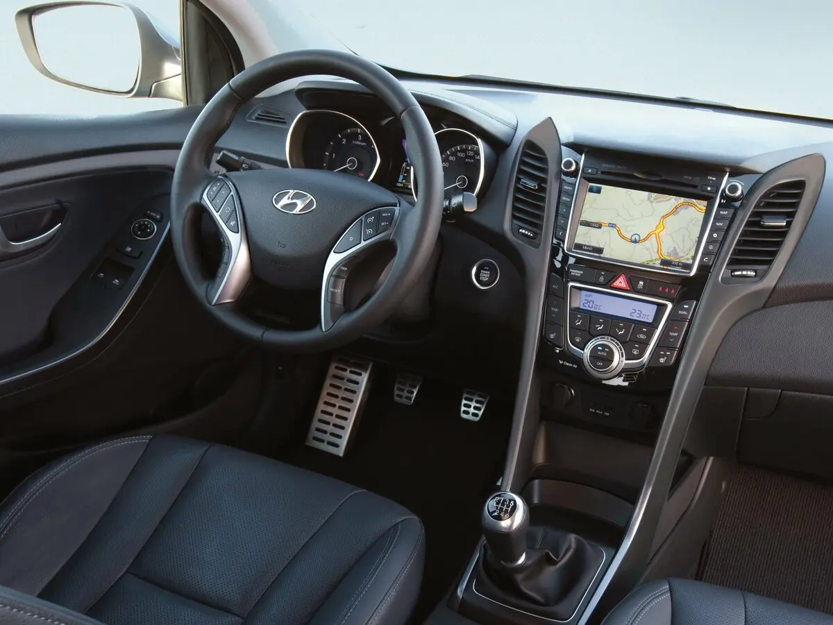 Hyundai i30 II Хэтчбек 3 дв. — фото 7