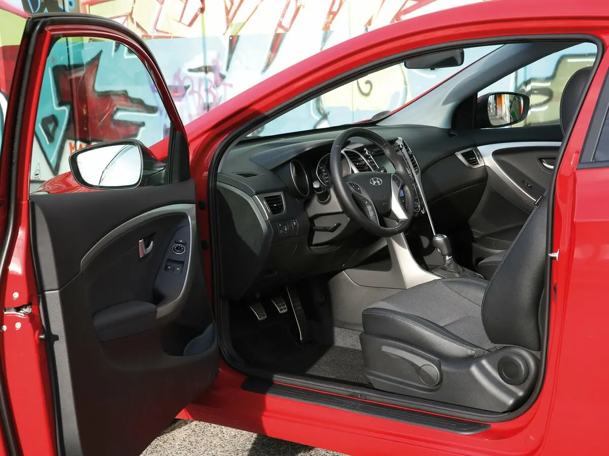 Hyundai i30 II Хэтчбек 3 дв. — фото 8