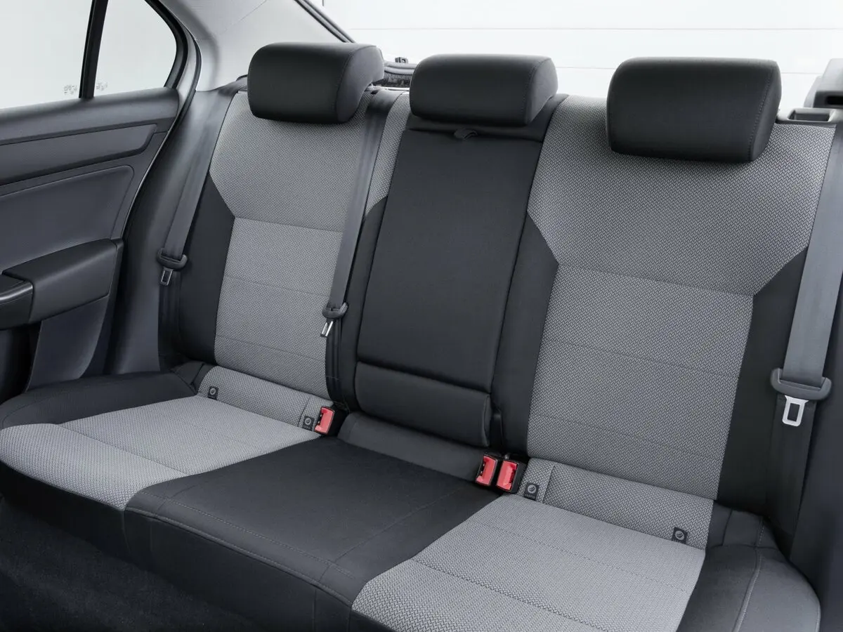 Skoda Rapid I Лифтбек — фото 10