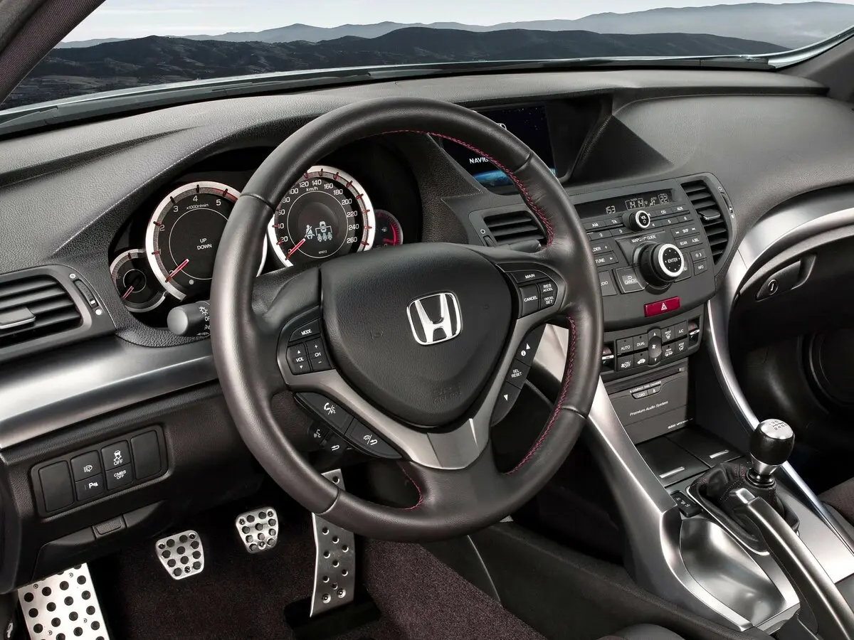 Honda Accord VIII Рестайлинг Универсал 5 дв. — фото 8