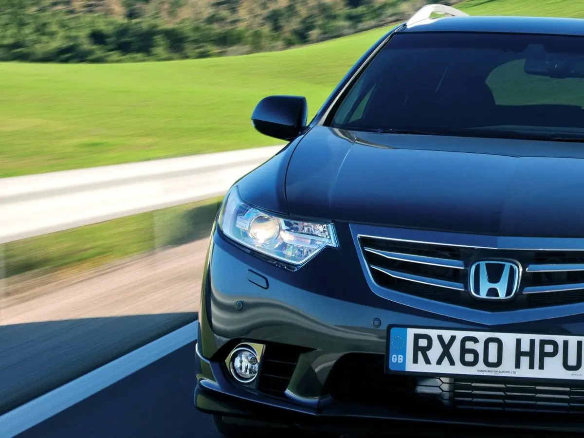 Honda Accord VIII Рестайлинг Универсал 5 дв. — фото 9
