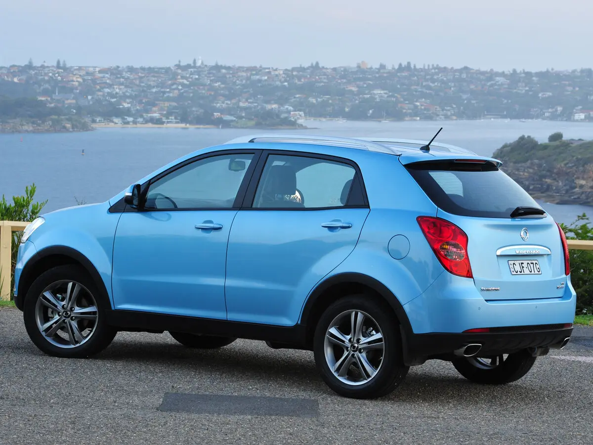 SsangYong Korando III Внедорожник 5 дв. — фото 5